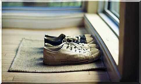 The shoes in front of the door prevent sweaty feet.