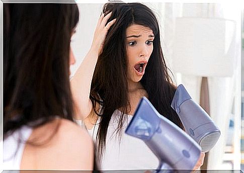 4 alternative moisturizers for dry hair - blow dryers and straighteners