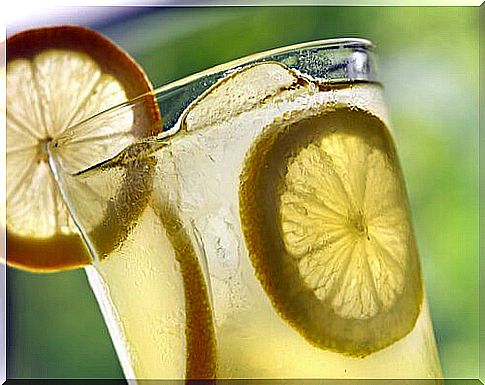 Lemon juice for gallstones