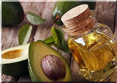 Avocado oil for your beauty care