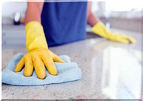 cleaning-cleaning-in-the-kitchen