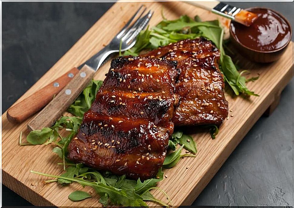 Delicious recipes for caramelized ribs: With banana