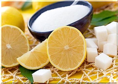 Lemon and sugar as a home remedy for skin spots