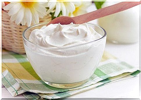 Yogurt as a home remedy for skin spots