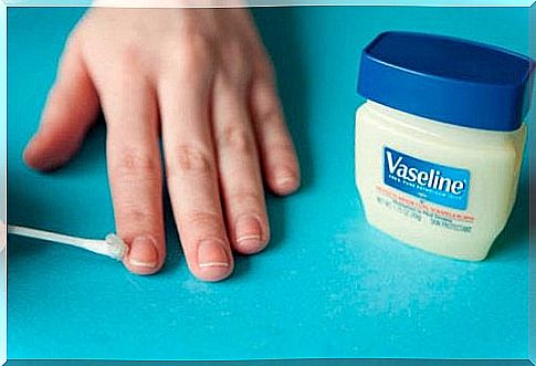 Vaseline for beautiful fingernails