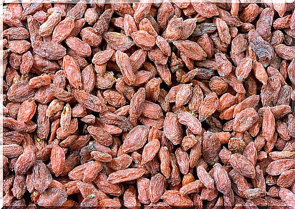 Goji berries as a remedy for knee pain