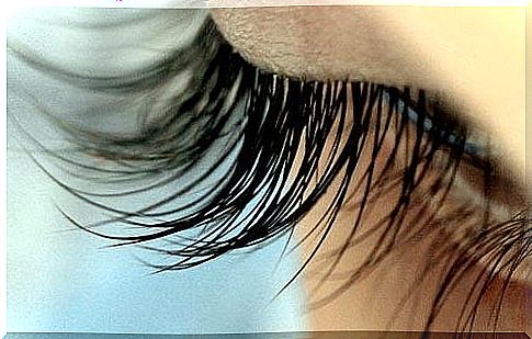 Recipes from nature for longer eyelashes