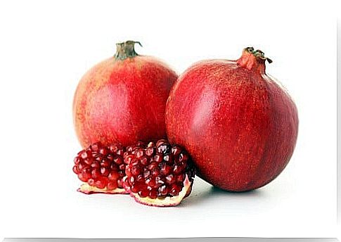 The pomegranate - 8 incredible benefits of this heavenly fruit