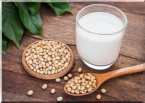 These 7 Bad Habits Affect Your Thyroid Gland - High Soy Consumption