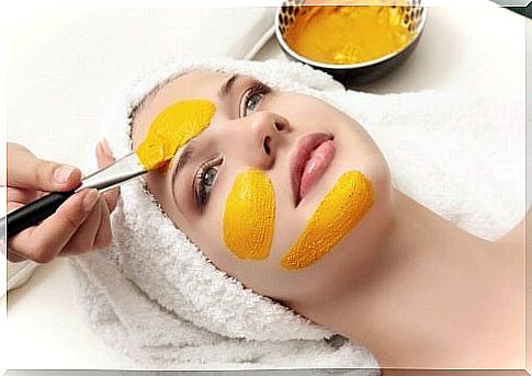 The benefits of turmeric also affect the skin.